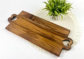 Tábua de Corte Teca com Alças de Coração 44x18 cm Tábua de Corte Teca com Alças de Coração 44x18 cm