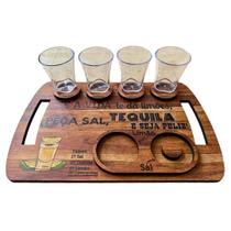 Tábua MDF Decorativa para Degustação com 04 Copos Shot Doses Tequila Cachaça 2 Divisórias