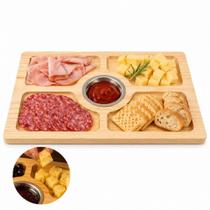 Tabua petisqueira bambu com molheira inox 4 divisorias para frios queijos petiscos gourmet multiuso rustica Tabua petisqueira bambu com molheira inox 4 divisorias para frios queijos petiscos gourmet multiuso rustica