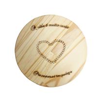 Tábua Redonda Madeira Servir com Frase "A vida é muito curta" 22 cm