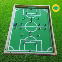 Tabuleiro Campo de Futebol de Dedo - Dedobol Peteleco Jogo Lúdico Educativo (madeira 30 x 40 cm)