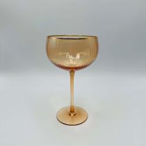 Taça de Vidro Salmão com Borda Dourada - 250ml