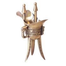 Taça de vinho, bronze antigo, triangular, vintage, haste alta Taça de vinho, bronze antigo, triangular, vintage, haste alta