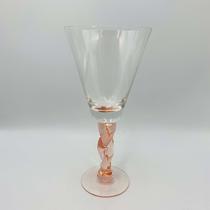 Taça Haste Trançada Transparente e Rosa 390ml Taça Haste Trançada Transparente e Rosa 390ml
