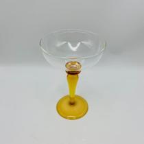 Taça para Drink em Vidro Transparente com Base Âmbar 230ml Taça para Drink em Vidro Transparente com Base Âmbar 230ml