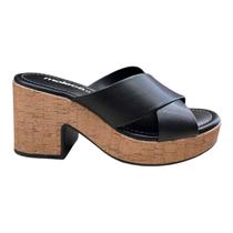 Tamanco Feminino Moleca Casual Conforto Cruzado Plataforma Salto Alto Bloco 5549.100 Preto Tamanco Feminino Moleca Casual Conforto Cruzado Plataforma Salto Alto Bloco 5549.100 Preto