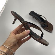 Tamanco Marrom De Dedo Flip Flop Riviera