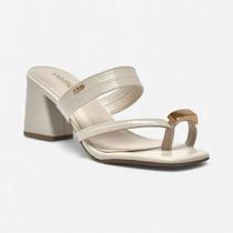 Tamanco Via Marte Salto Bloco De Dedo Verniz Marfim Tamanco Via Marte Salto Bloco De Dedo Verniz Marfim