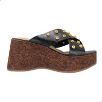 Tamanco Vizzano Anabela Preta com Tachas Douradas 6559.102 Tamanco Vizzano Anabela Preta com Tachas Douradas 6559.102