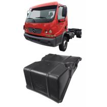 Tampa Bateria Mercedes benz Accelo 1935 Pequena