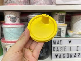 Tampa com Bico para Copinho Infantil Amarelo - Tupperware