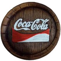 Tampa de Barril Rústica Grande em Alto Relevo Decor - Coca-Cola Tampa de Barril Rústica Grande em Alto Relevo Decor - Coca-Cola