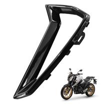 Tampa Guia Ar Aba Tanque Esquerdo Fazer 250 Fz25 2025 2026 Preto Tampa Guia Ar Aba Tanque Esquerdo Fazer 250 Fz25 2025 2026 Preto
