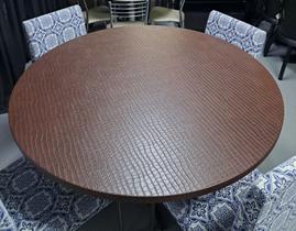 Tampo Mesa de Jantar Redondo Croco Marrom