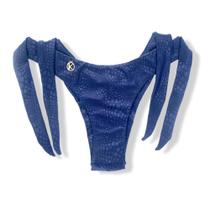 Tanga Mora Crocô Marine Biquíni Azul Fio Duplo Empina Bumbum Amarração Lateral Larga Tecido Texturizado Semibrilho
