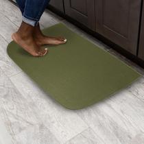 Tapete Accent Ritz lavável resistente a manchas 50,8 x 91,44 cm verde
