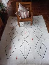 Tapete artesanal boho florido 1,50x2,00 Tapete artesanal boho florido 1,50x2,00