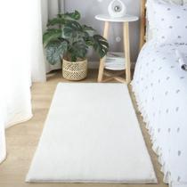 Tapete Beira de Cama Quarto Sala Extra Macio Pele de Coelho 1,00 x 0,60 cm Tapete Beira de Cama Quarto Sala Extra Macio Pele de Coelho 1,00 x 0,60 cm