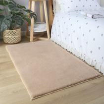 Tapete Beira de Cama Quarto Sala Extra Macio Pele de Coelho 1,00 x 0,60 cm Tapete Beira de Cama Quarto Sala Extra Macio Pele de Coelho 1,00 x 0,60 cm