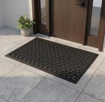 Tapete Capacho Antiderrapante Vazado Borracha Pesada 45x75cm Ventosa Tapete Capacho Antiderrapante Vazado Borracha Pesada 45x75cm Ventosa