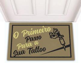 Tapete Capacho de Porta Entrada Decorativo Divertido Estúdio de Tatuagem Tattoo Bege