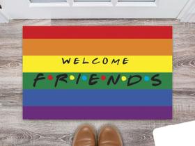 Tapete Capacho Decorativo Entrada Porta Sala Welcome F.R.I.E.N.D.S Colorido