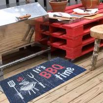 Tapete Capacho Decorativo Vinil BBQ Time 75cm x 40cm Lazer Gourmet Churrasco