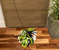 Tapete capacho planta, formato folha, para decoração de sala quarto banheiro e varandas.