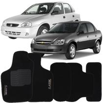 Tapete Carpete Corsa Classic 2003 à 2015 Preto Logo Bordado Jogo 5 Peças Personalizado Automotivo