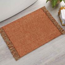 Tapete Collive para banheiro pequeno 60x90cm em terracota tecida à mão Tapete Collive para banheiro pequeno 60x90cm em terracota tecida à mão
