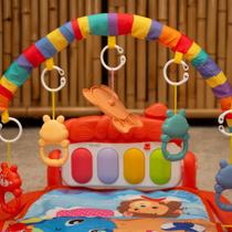 Tapete De Atividades Para Bebê Com Piano Musical E Móbile Ginásio Infantil Estampa Colorida Estimula Desenvolvimento Motor E Sensorial Importado