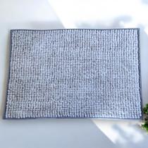Tapete de Banheiro Antiderrapante 40x60cm Retangular Shaggy Felpudo Bolinhas Super Absorvente Tapete de Banheiro Antiderrapante 40x60cm Retangular Shaggy Felpudo Bolinhas Super Absorvente