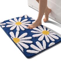 Tapete de banheiro QJHOMO Navy Blue Cute Daisy Bath Mat 40x60cm