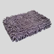 Tapete de Chenille 50x70cm Bolinha Macarrão Para Banheiro Entrada Quarto Antiderrapante