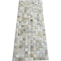 Tapete de couro bege claro 0,60x1,50 sem bordas pç 5x5cm Tapete de couro bege claro 0,60x1,50 sem bordas pç 5x5cm