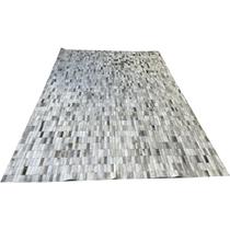 Tapete de couro cinza griss 2,00x3,00 sem bordas peça 3x9cm