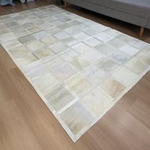 Tapete De Couro Tons De Branco 170x270 20cm Quadriculado Com Moldura - Envio Imediato Tapete De Couro Tons De Branco 170x270 20cm Quadriculado Com Moldura - Envio Imediato