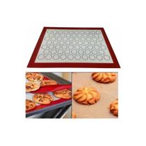 Tapete de Silicone para Macarons - 70 Círculos Vermelhos (29,5 x 42 cm)