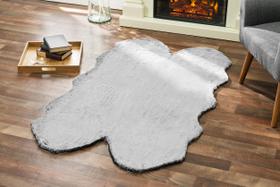 Tapete Decorativo de Pele Sintética de Coelho 91 x 152 cm Preto e Branco