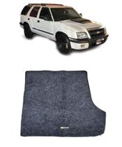 Tapete do Porta Malas Carpete Chevrolet Blazer 1996 a 2012 Com Logo Bordado Grafite-300.354GRF Tapete do Porta Malas Carpete Chevrolet Blazer 1996 a 2012 Com Logo Bordado Grafite-300.354GRF