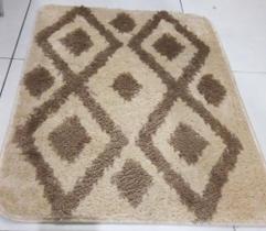 Tapete dueto musical jolitex anti-derrapante pelo baixo e macio 50cm x 70 cm beje 2 peças Tapete dueto musical jolitex anti-derrapante pelo baixo e macio 50cm x 70 cm beje 2 peças