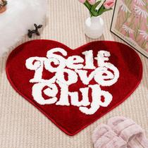 Tapete ELDONE Self Love Club - Formato Coração Vermelho (68x50cm) Tapete ELDONE Self Love Club - Formato Coração Vermelho (68x50cm)