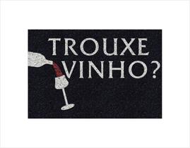 Tapete Emborrachado Entrada Trouxe Vinho 60x40 Divertido - Preto Tapete Emborrachado Entrada Trouxe Vinho 60x40 Divertido - Preto
