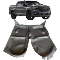 Tapete emborrachado preto Ram Rampage 2023 2024