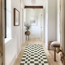 Tapete EVERGRACE quadriculado 183x61 cm de lã sintética macia verde-oliva