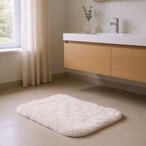 Tapete Felpudo Peludo Shaggy 40x60 Luxo Macio Antiderrapante Quarto Sala Banheiro Beira Cama Cozinha Lavável Fofinho - Branco Tapete Felpudo Peludo Shaggy 40x60 Luxo Macio Antiderrapante Quarto Sala Banheiro Beira Cama Cozinha Lavável Fofinho - Branco