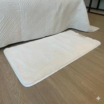 Tapete Fluffy Antiderrapante 55x110cm Appel Tapete Fluffy Antiderrapante 55x110cm Appel