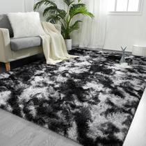 Tapete FlyDoIt 183 x 274 cm de pelúcia tingido de preto e branco