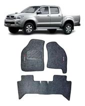 Tapete Hilux Cabine Dupla Carpete Bordado 2005 A 2014 Jogo - 500.470GRF Tapete Hilux Cabine Dupla Carpete Bordado 2005 A 2014 Jogo - 500.470GRF