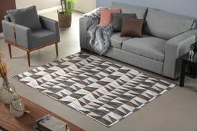 Tapete Jacquard Luxo para Sala Quarto Escritório 2,00m x 1,45m Antiderrapante Geométrico Losango Tabaco e Cáqui Tapete Jacquard Luxo para Sala Quarto Escritório 2,00m x 1,45m Antiderrapante Geométrico Losango Tabaco e Cáqui
